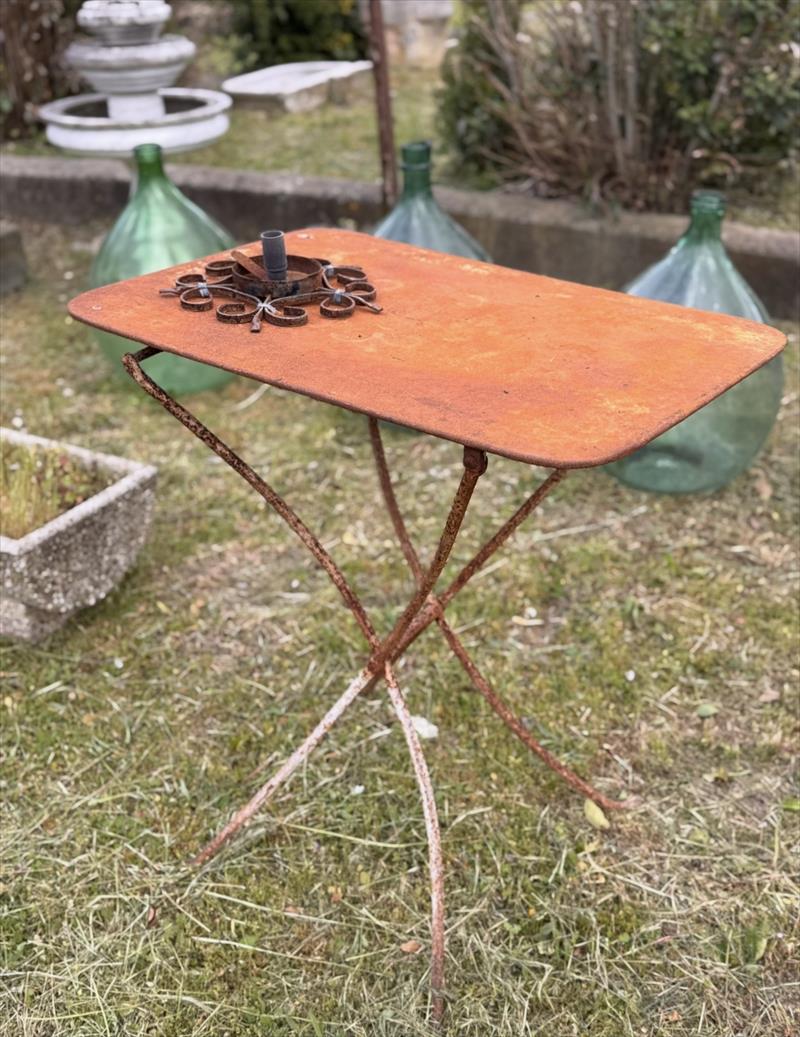 Tavolini in ferro pieghevoli di fine '800